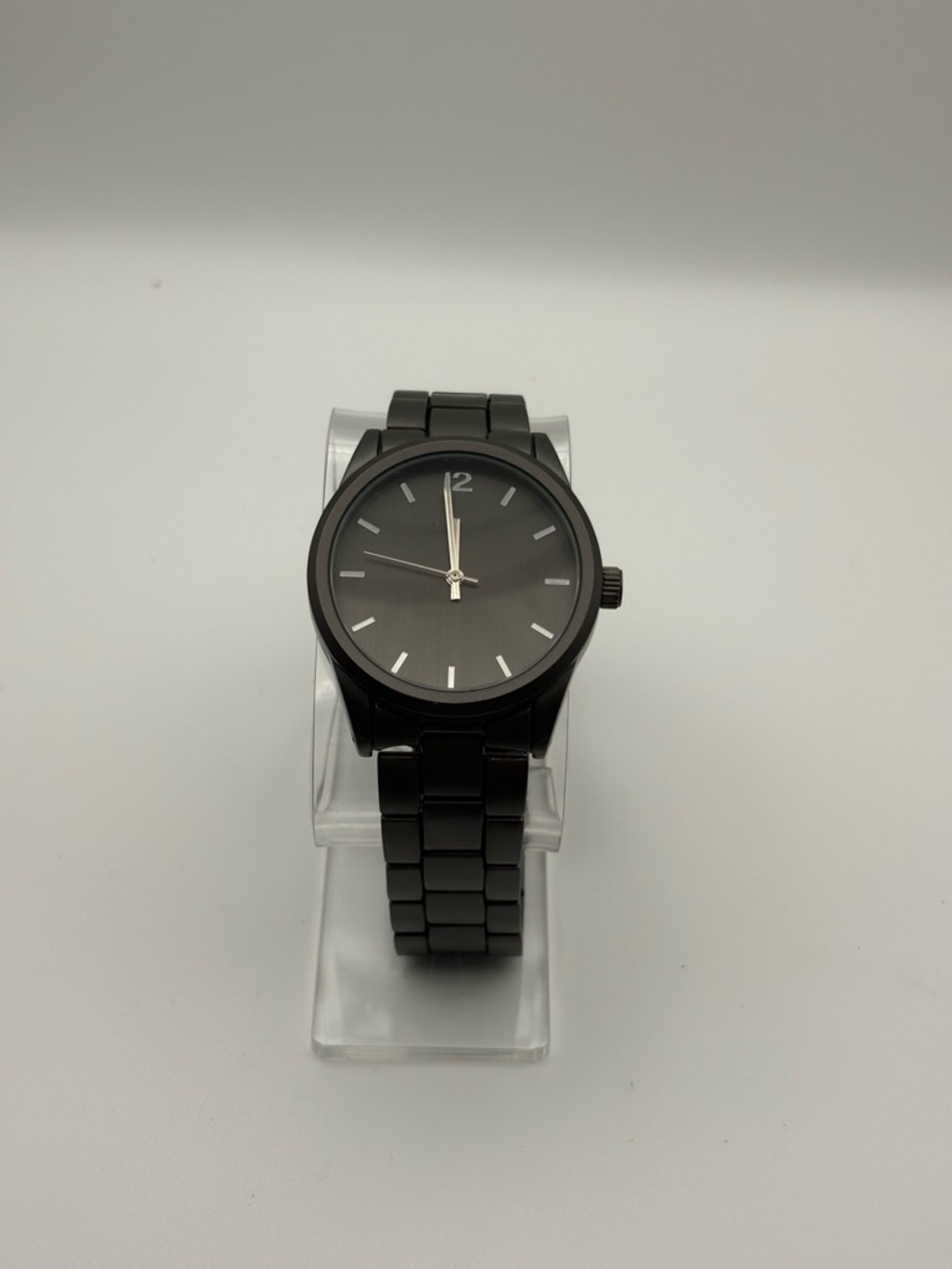 FMD Men’s Gunmetal Gray Minimalist Circle Dial Watch
